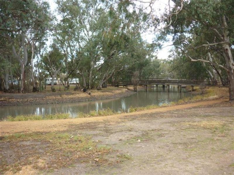 6 Craig Avenue, Warracknabeal VIC 3393