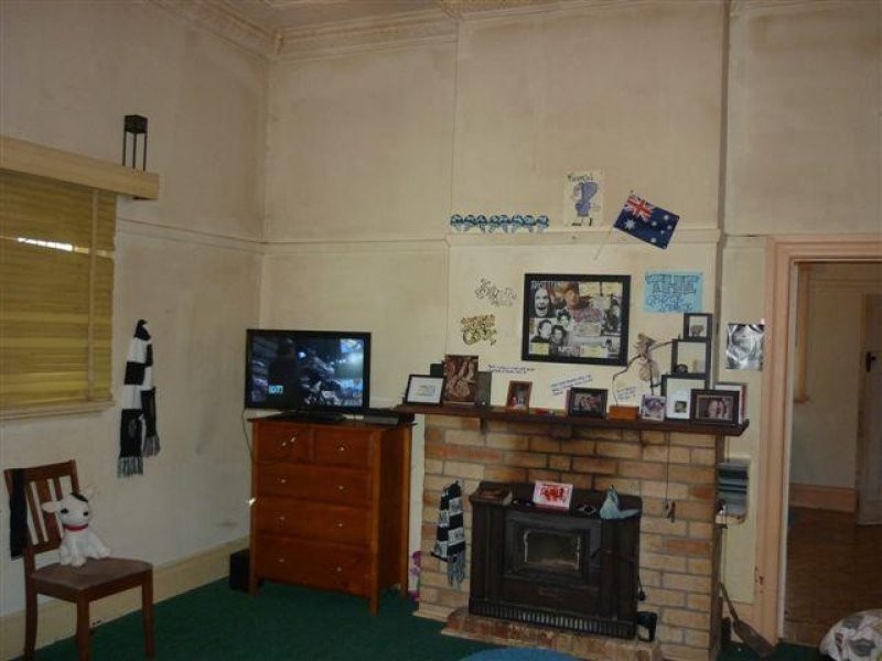 6 Craig Avenue, Warracknabeal VIC 3393