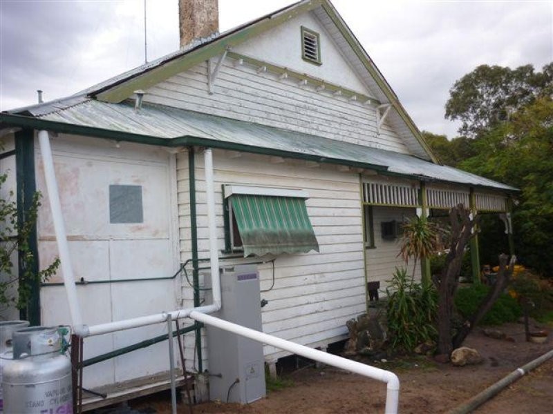 6 Craig Avenue, Warracknabeal VIC 3393