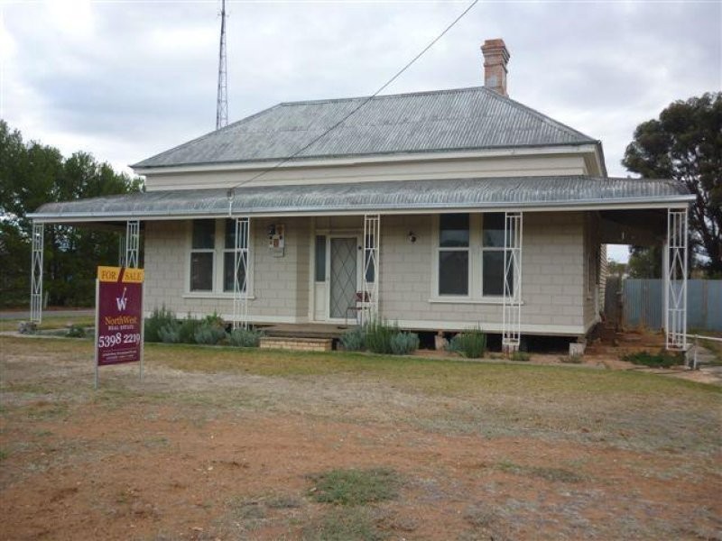 16 Henty Highway, Beulah VIC 3395