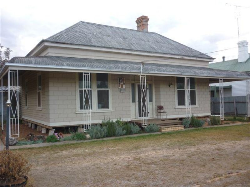 16 Henty Highway, Beulah VIC 3395