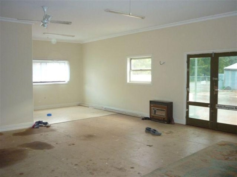 16 Henty Highway, Beulah VIC 3395