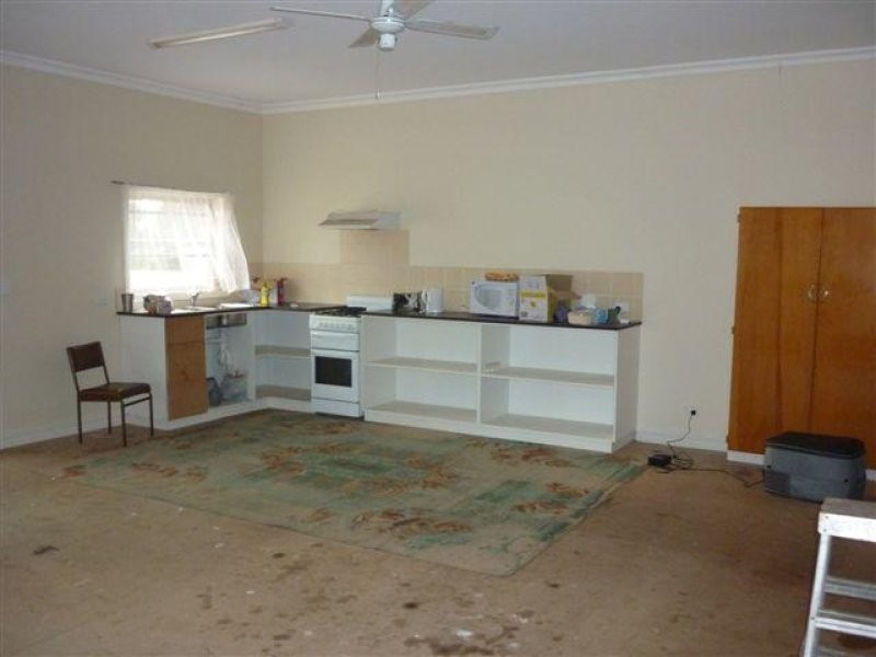 16 Henty Highway, Beulah VIC 3395