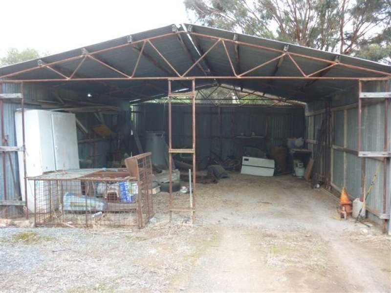 16 Henty Highway, Beulah VIC 3395