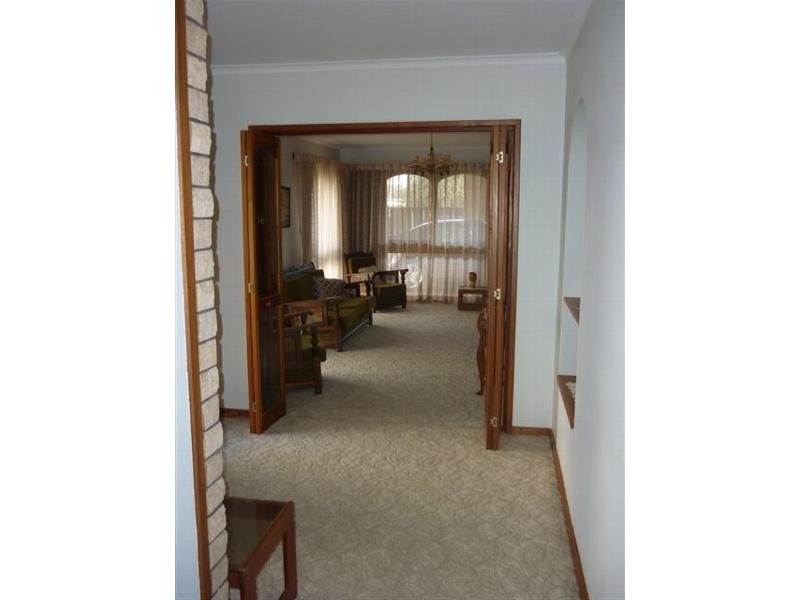 10 Campbell Street, Donald VIC 3480