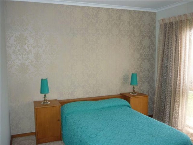 10 Campbell Street, Donald VIC 3480