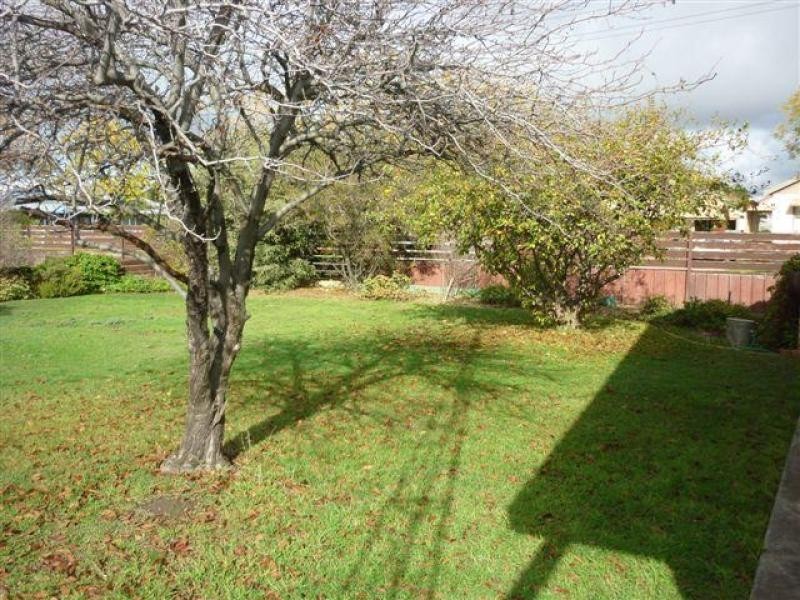 10 Campbell Street, Donald VIC 3480