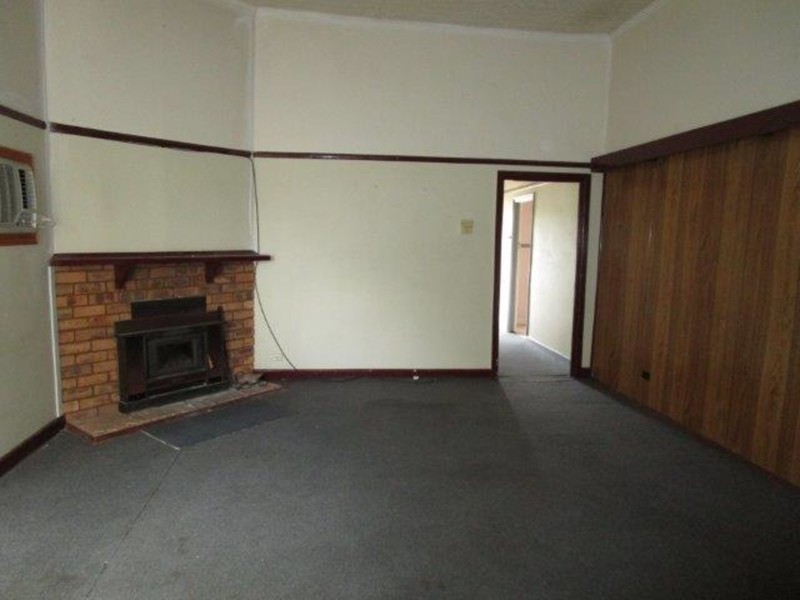 6 Kelsall Street, Warracknabeal VIC 3393