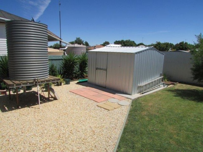 24 Shank Street, Warracknabeal VIC 3393