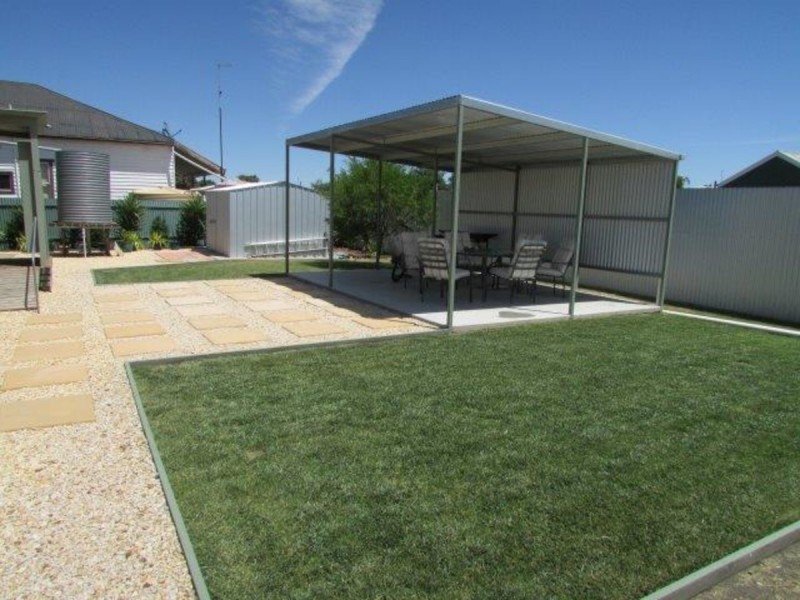 24 Shank Street, Warracknabeal VIC 3393