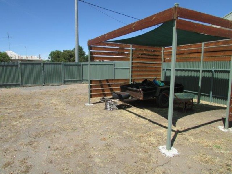 24 Shank Street, Warracknabeal VIC 3393