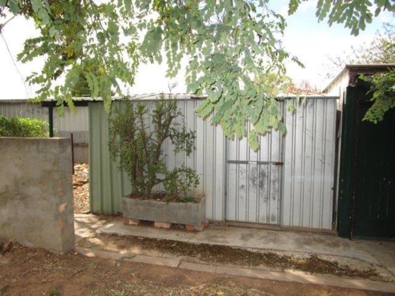 33 McCracken Avenue, Donald VIC 3480