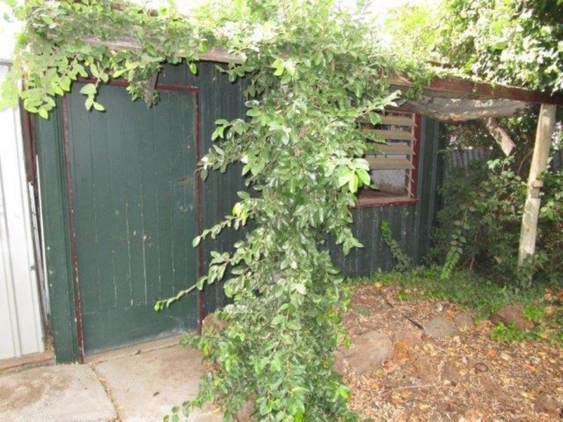 33 McCracken Avenue, Donald VIC 3480