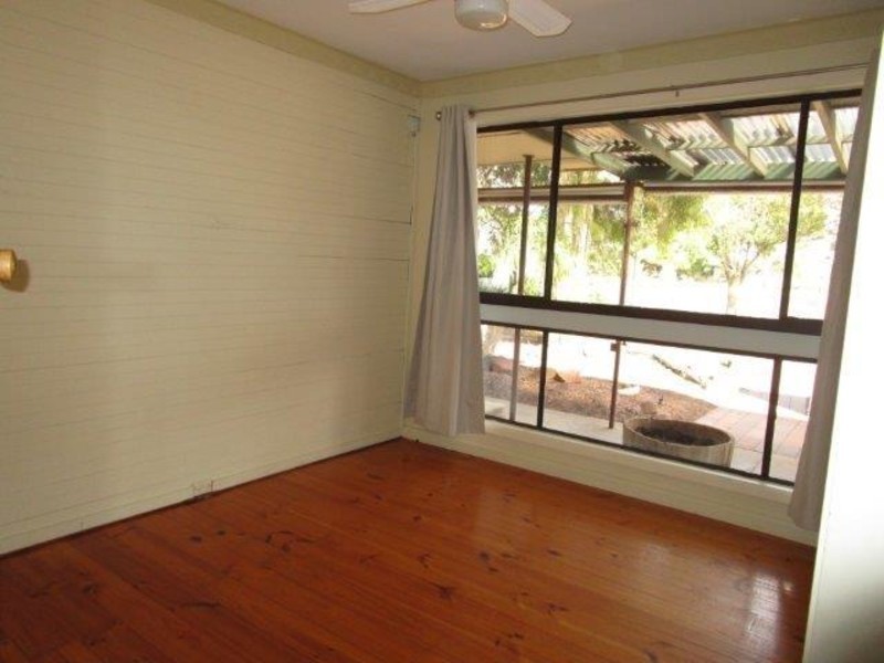 33 McCracken Avenue, Donald VIC 3480