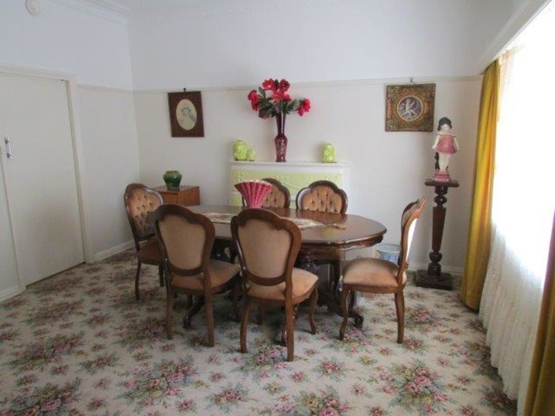 43 Devereux Street, Warracknabeal VIC 3393