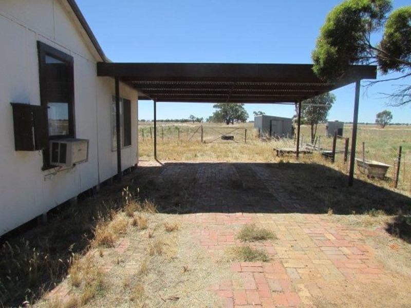 113 Government Road, Warracknabeal VIC 3393