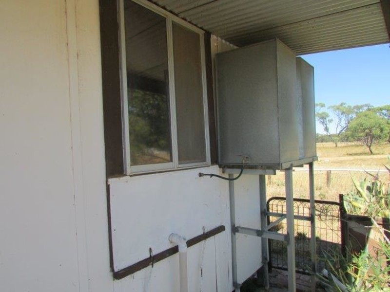 113 Government Road, Warracknabeal VIC 3393