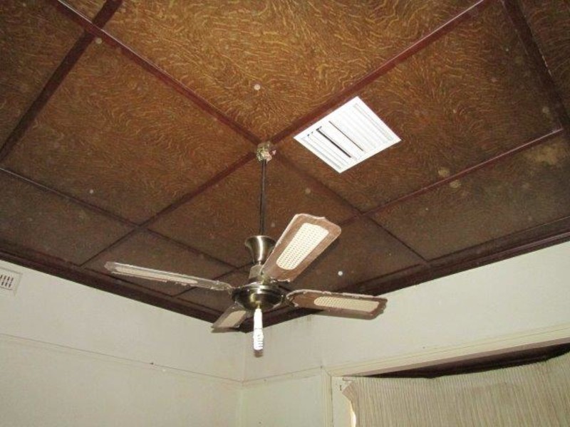 30 McCulloch Streeet, Donald VIC 3480