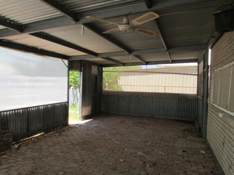 81 Jamouneau Street, Warracknabeal VIC 3393