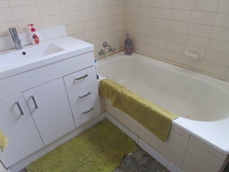 29 Molyneaux Street, Warracknabeal VIC 3393