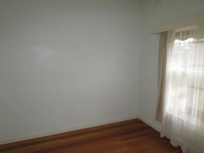 22 Hewitt Street, Warracknabeal VIC 3393