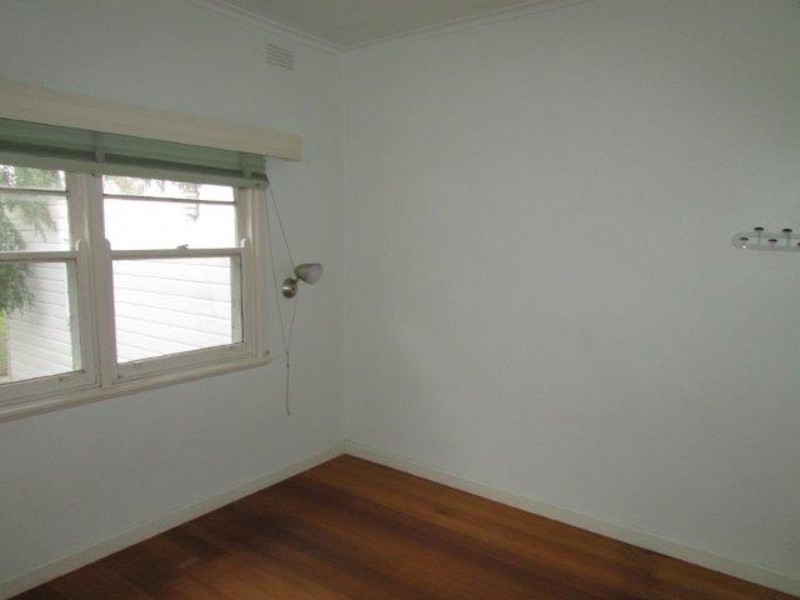 22 Hewitt Street, Warracknabeal VIC 3393