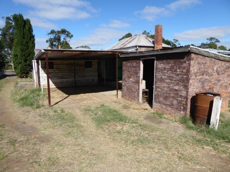 10 Aitkin Avenue, Donald VIC 3480