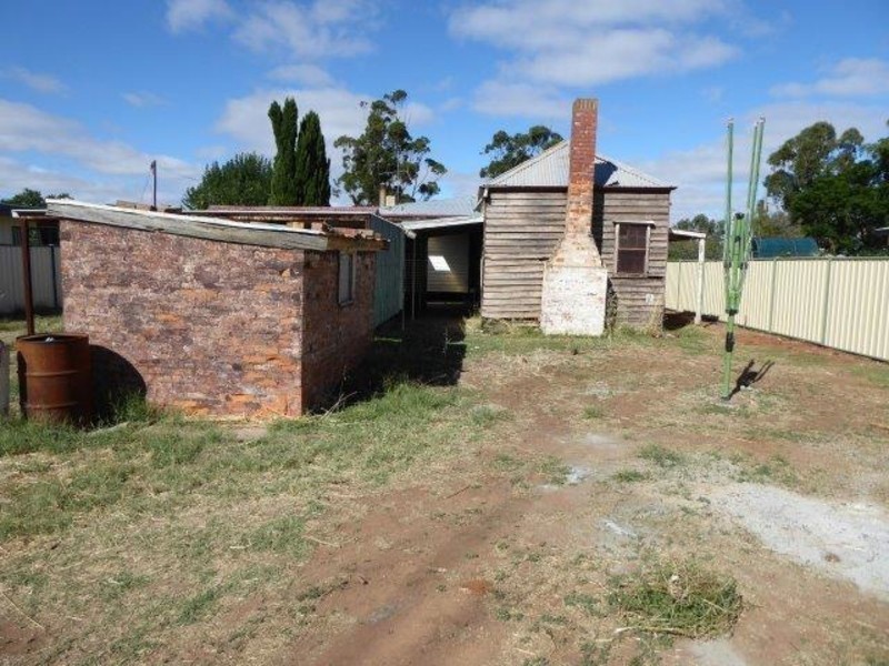 10 Aitkin Avenue, Donald VIC 3480