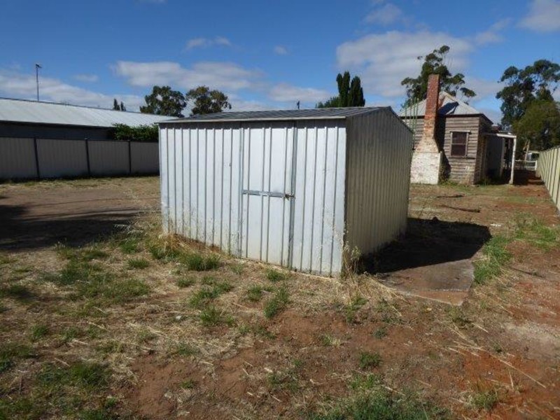 10 Aitkin Avenue, Donald VIC 3480