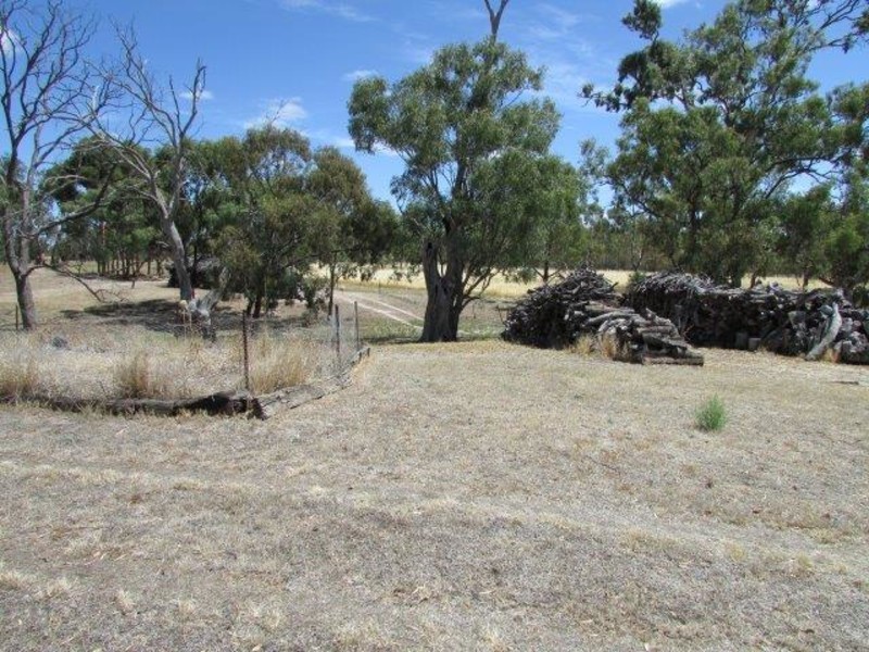 111 Bushby Lane, Dimboola VIC 3414