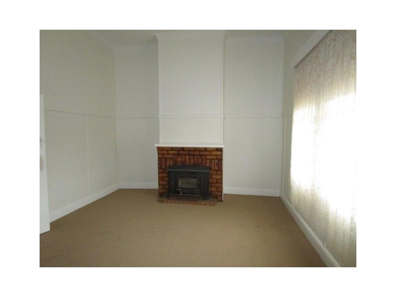 2 Inglewood Road, St Arnaud VIC 3478