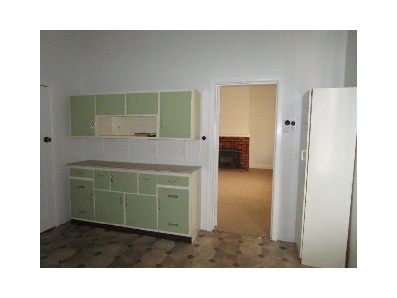 2 Inglewood Road, St Arnaud VIC 3478