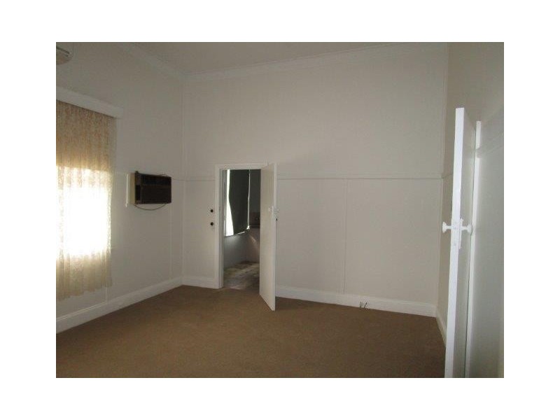 2 Inglewood Road, St Arnaud VIC 3478