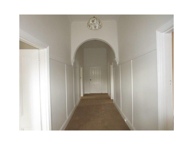 2 Inglewood Road, St Arnaud VIC 3478