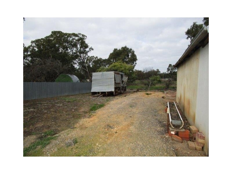 2 Inglewood Road, St Arnaud VIC 3478