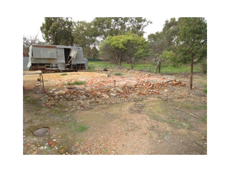 2 Inglewood Road, St Arnaud VIC 3478