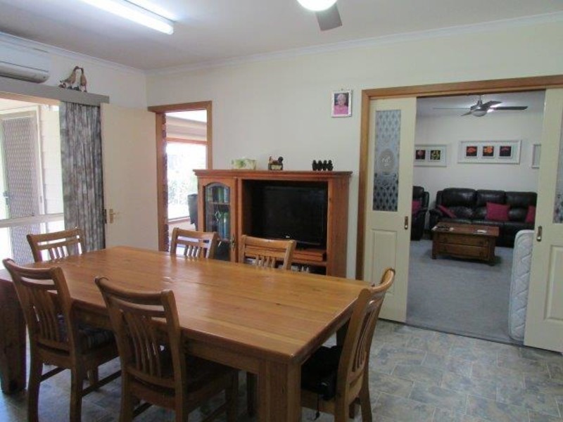 22 Asquith Reserve, Warracknabeal VIC 3393