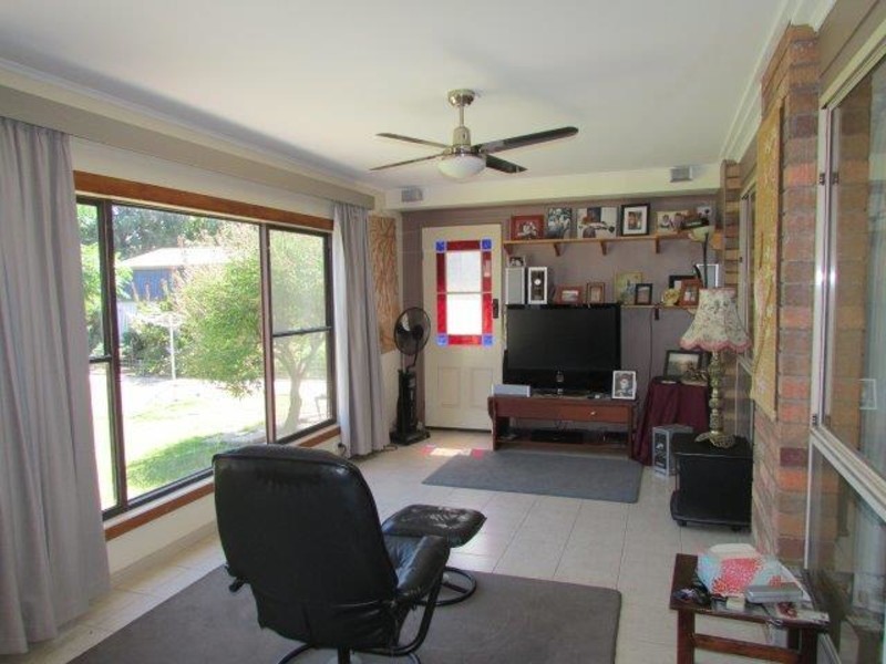 22 Asquith Reserve, Warracknabeal VIC 3393