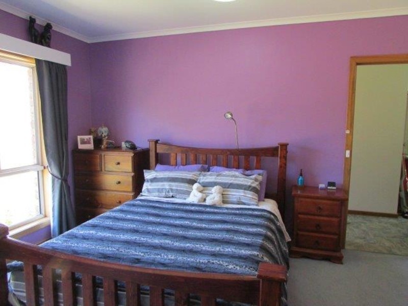 22 Asquith Reserve, Warracknabeal VIC 3393