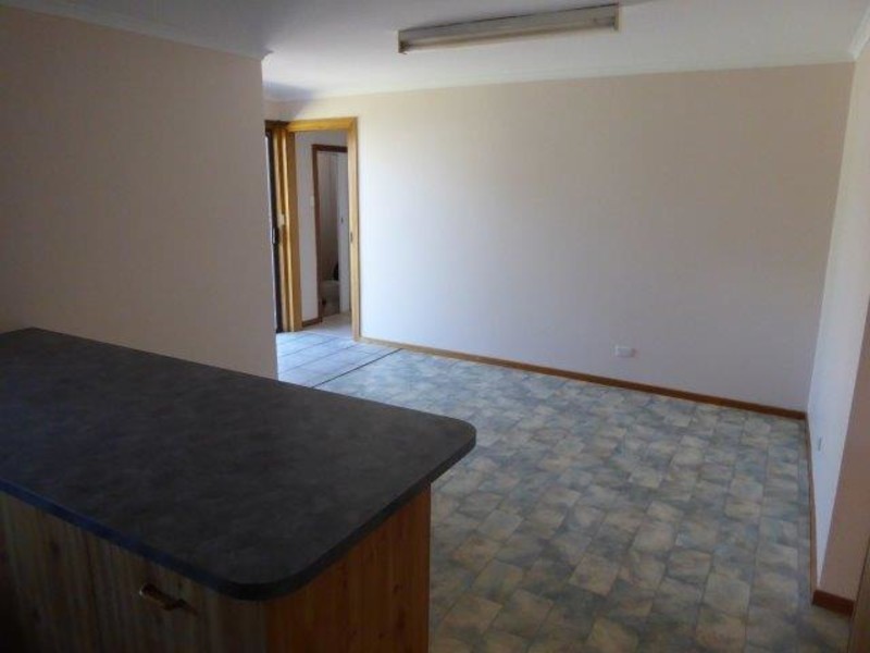 48 Walker Street, Donald VIC 3480