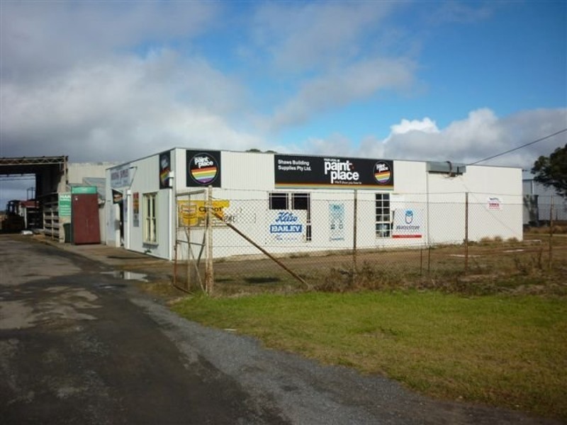 27 Dimboola Road, Warracknabeal VIC 3393