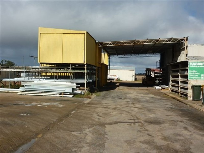 27 Dimboola Road, Warracknabeal VIC 3393