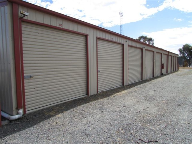47 Thomas Street, Warracknabeal VIC 3393