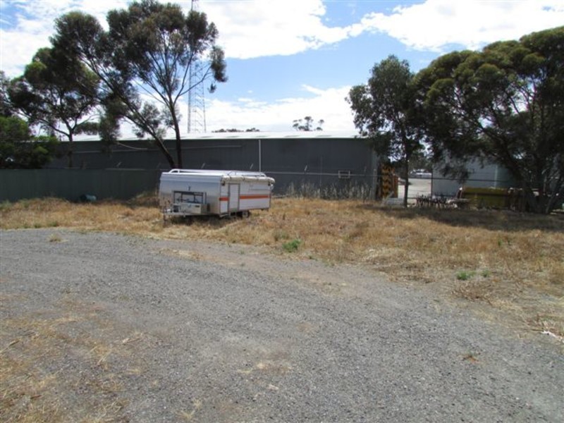 47 Thomas Street, Warracknabeal VIC 3393