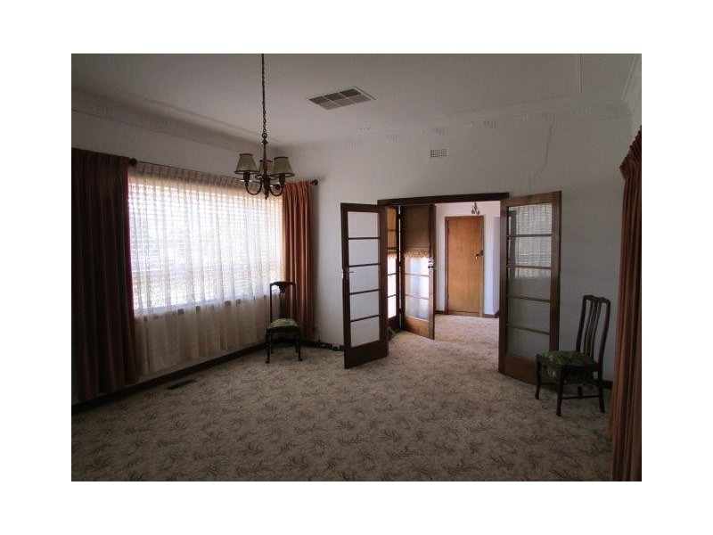 24 Houston Street, Donald VIC 3480