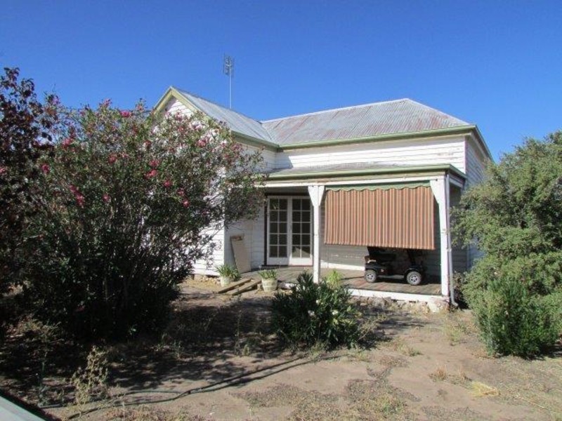 67 Devereux Street, Warracknabeal VIC 3393