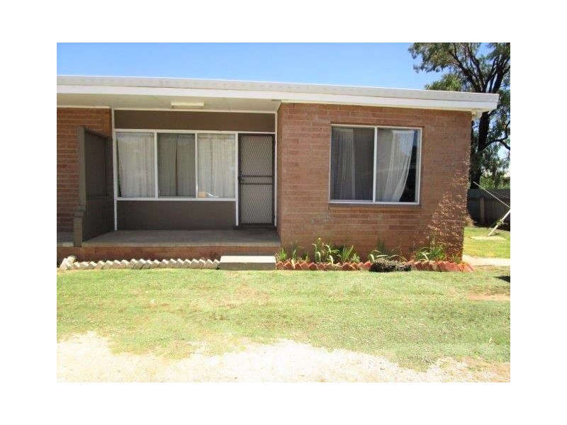 3/9 Camp Street, Donald VIC 3480