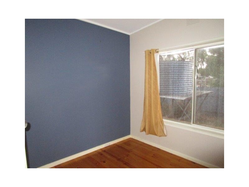 3/9 Camp Street, Donald VIC 3480