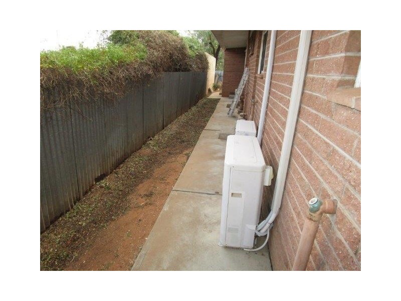 3/9 Camp Street, Donald VIC 3480