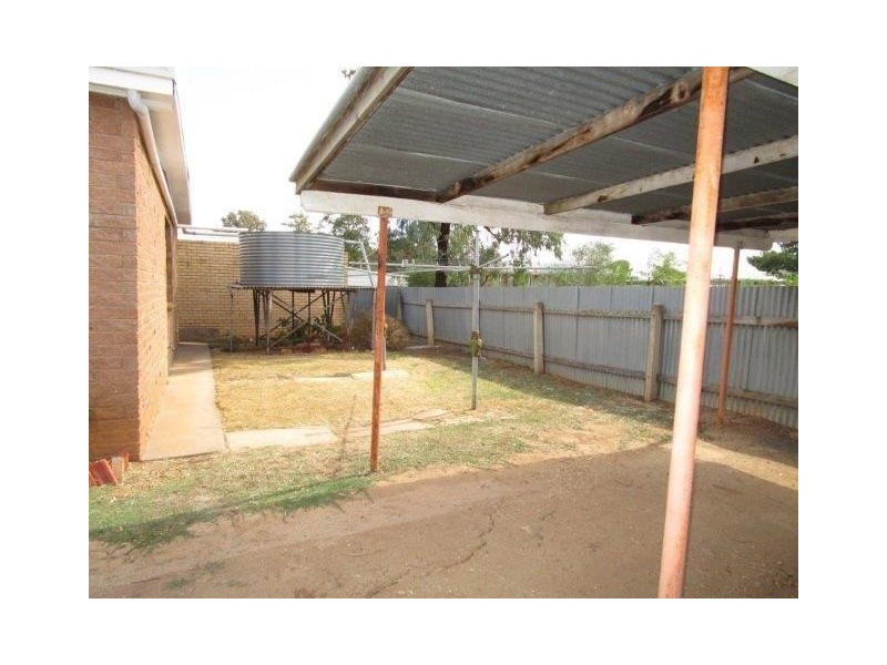 3/9 Camp Street, Donald VIC 3480